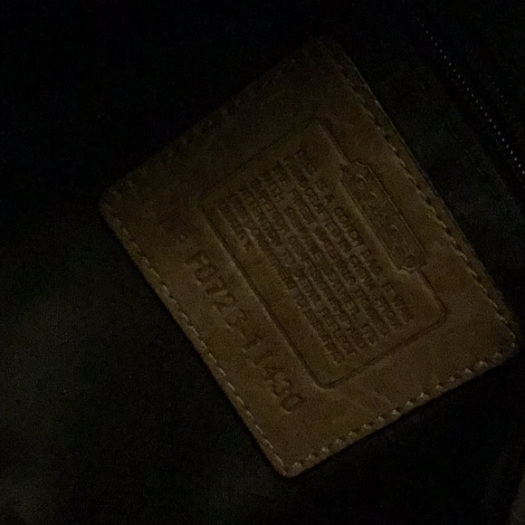 A coach handbag very nice never been used - Picture 4 of 7